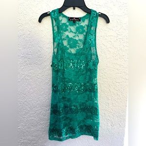 Used BOTH Almost Famous Two Lace Tank Tops Black And Green Size Junior Large